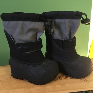 Children’s Columbia Waterproof Lined Boots Toddler Size 6